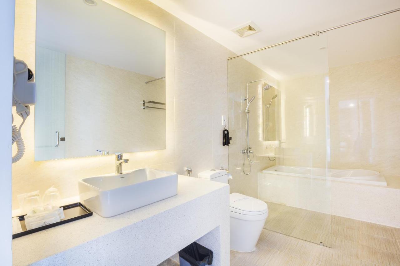 King Town Grand Hotel & Wedding Center Nha Trang Exteriör bild