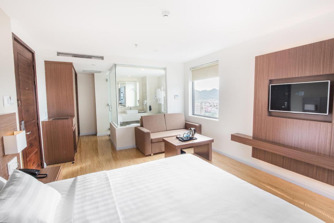 King Town Grand Hotel & Wedding Center Nha Trang Exteriör bild