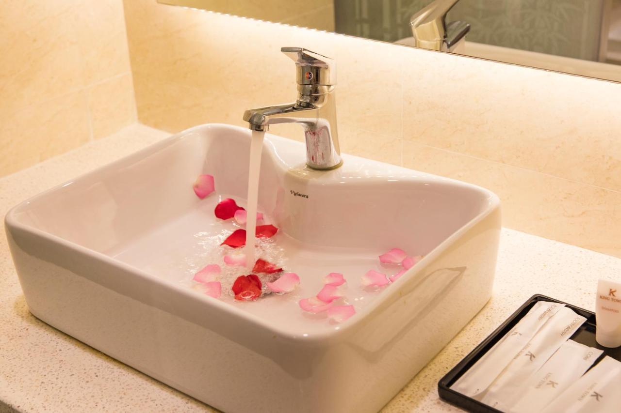 King Town Grand Hotel & Wedding Center Nha Trang Exteriör bild