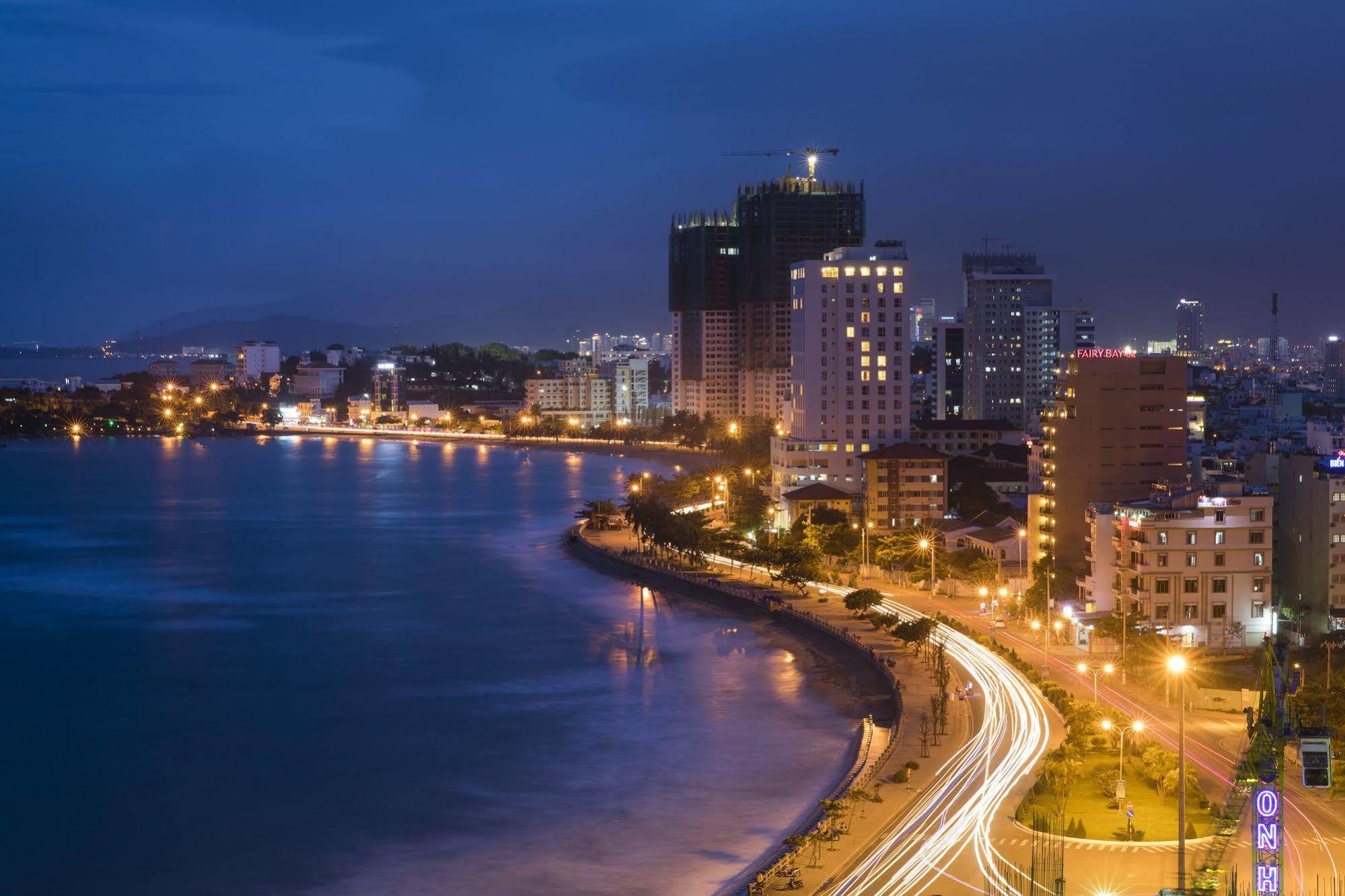 King Town Grand Hotel & Wedding Center Nha Trang Exteriör bild
