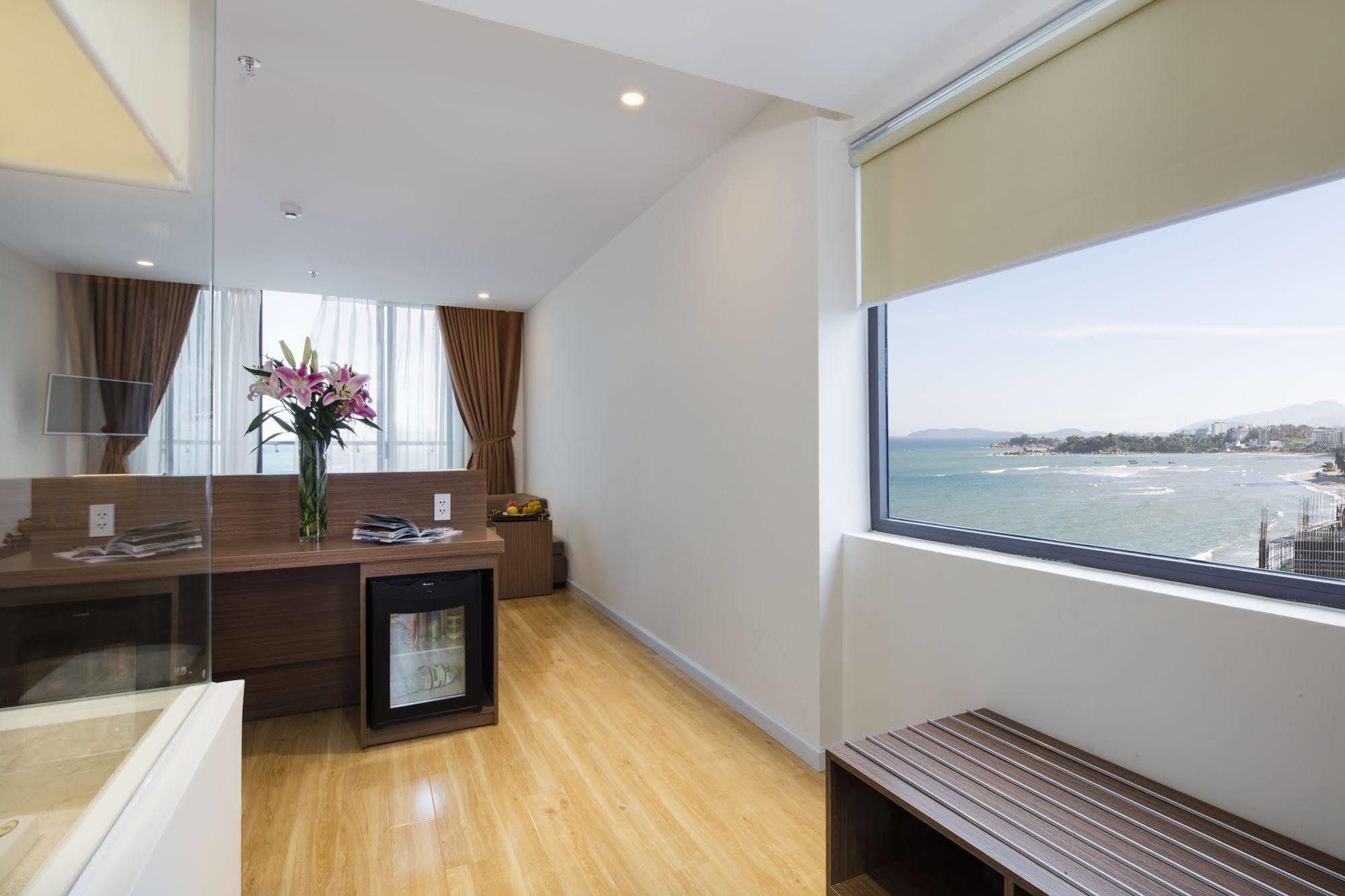 King Town Grand Hotel & Wedding Center Nha Trang Exteriör bild