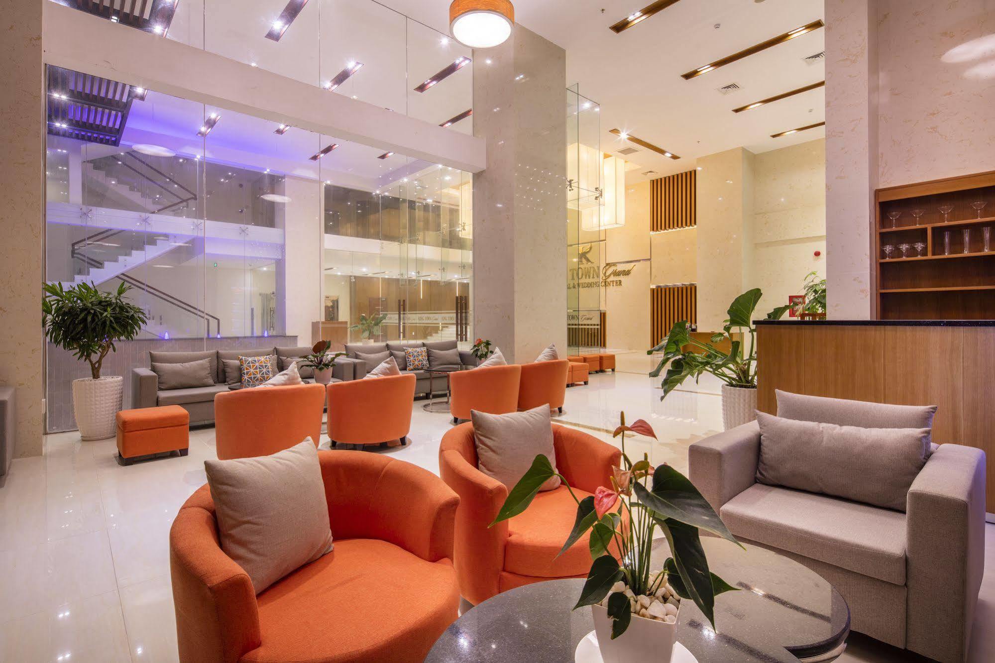 King Town Grand Hotel & Wedding Center Nha Trang Exteriör bild