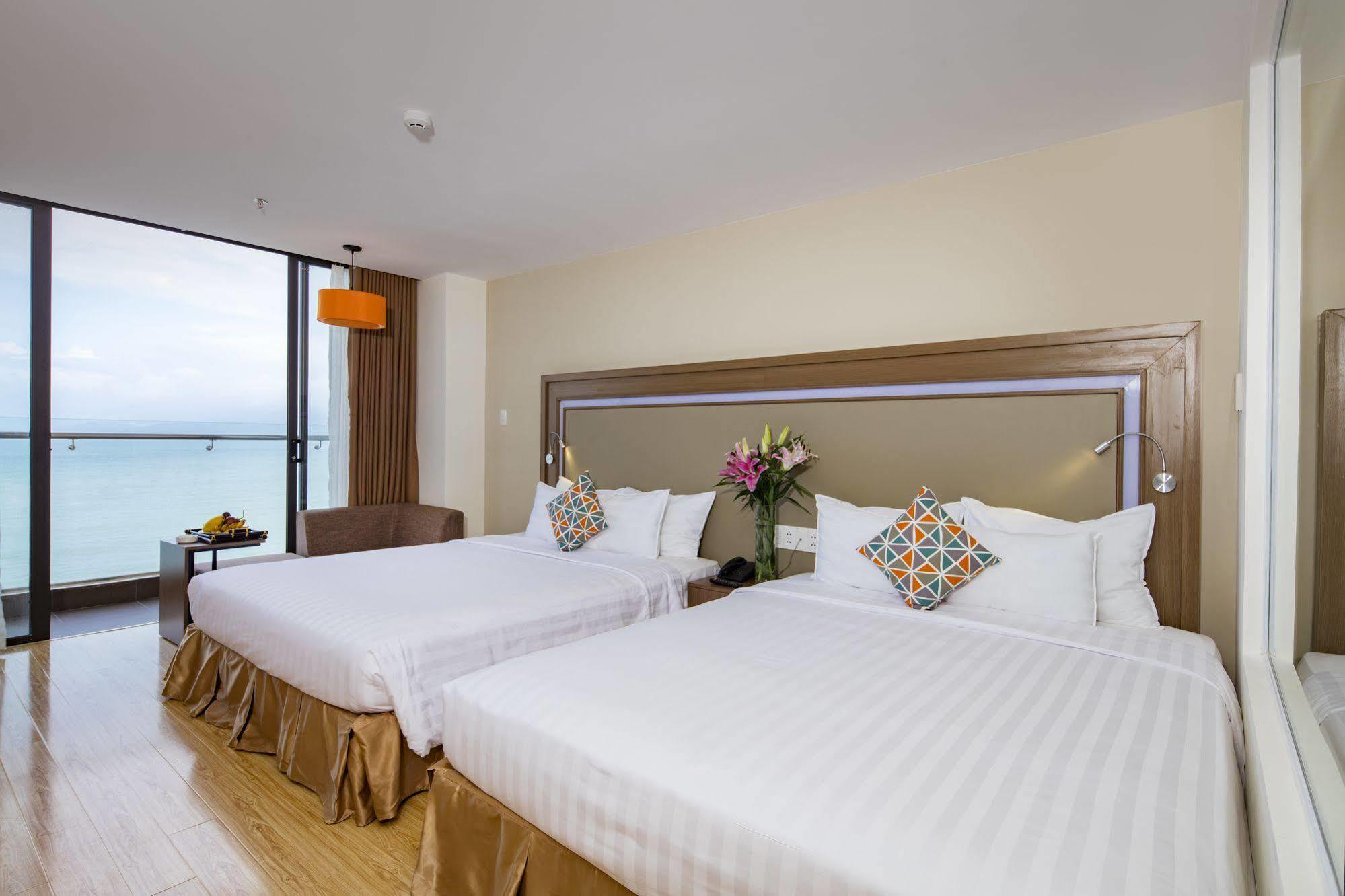 King Town Grand Hotel & Wedding Center Nha Trang Exteriör bild