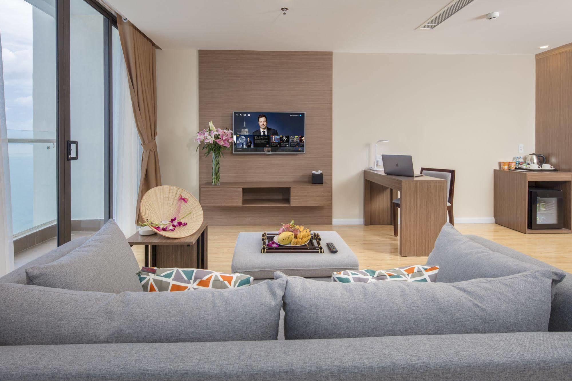 King Town Grand Hotel & Wedding Center Nha Trang Exteriör bild